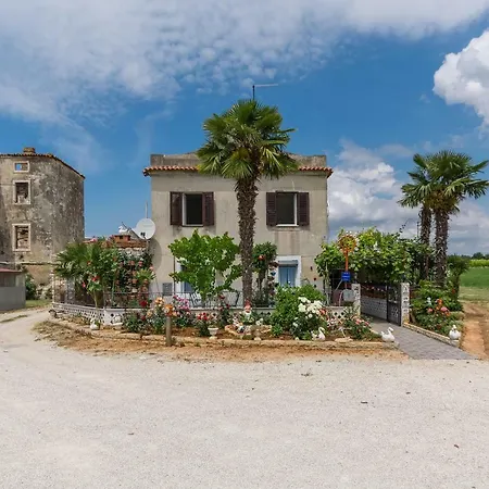 Apartments Mijat Novigrad Istria Exterior foto